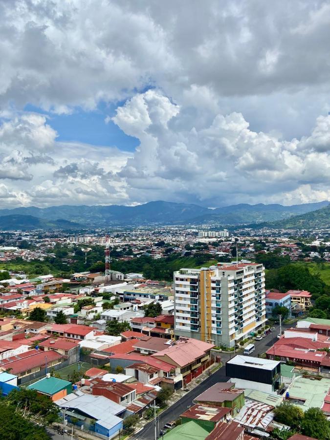 Comodo Y Elegante Apartamento En Fabuloso Condo! San José Eksteriør billede